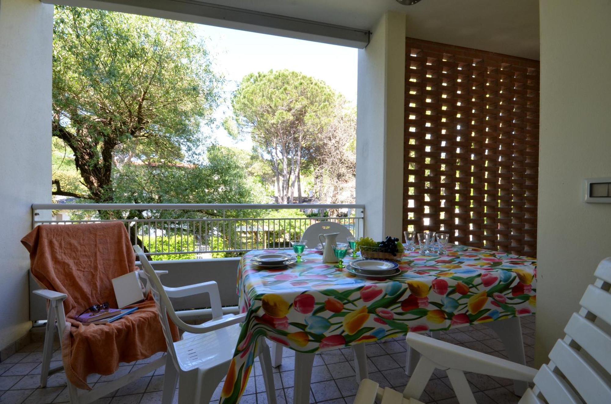 Residenza Le Acacie Lägenhet Bibione Exteriör bild